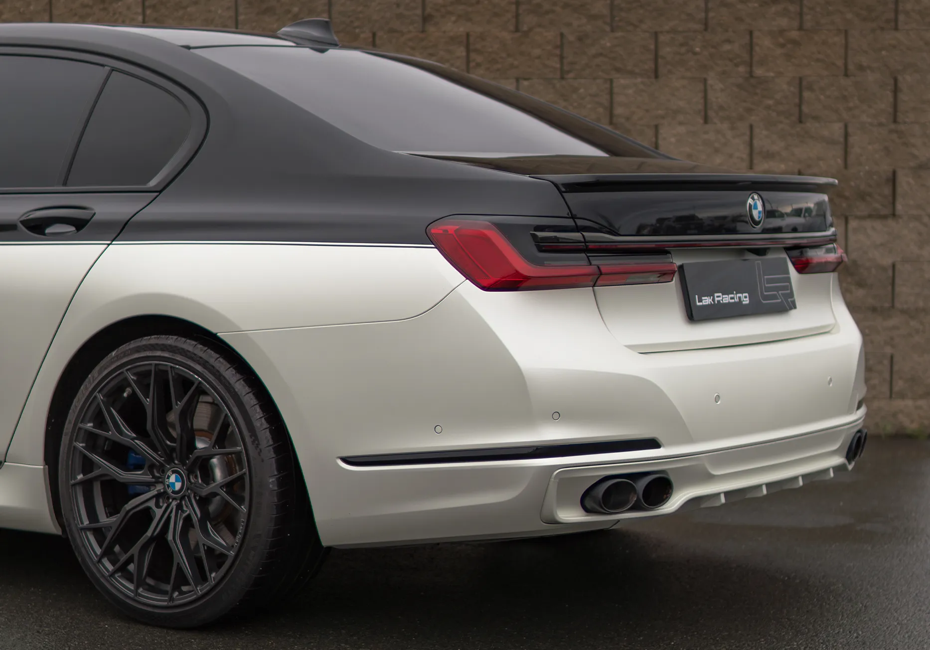 BMV 7 s WRAP fólií