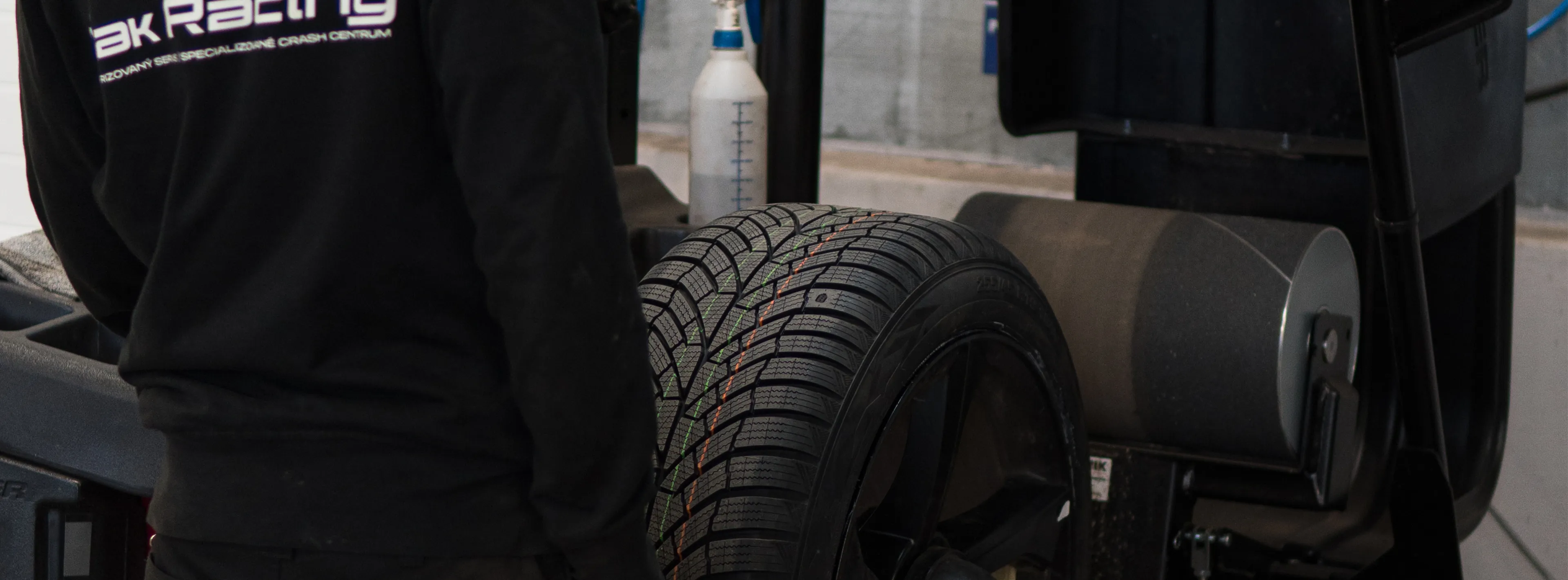 Kompletní pneuservis bez kompromisů | Lak Racing 